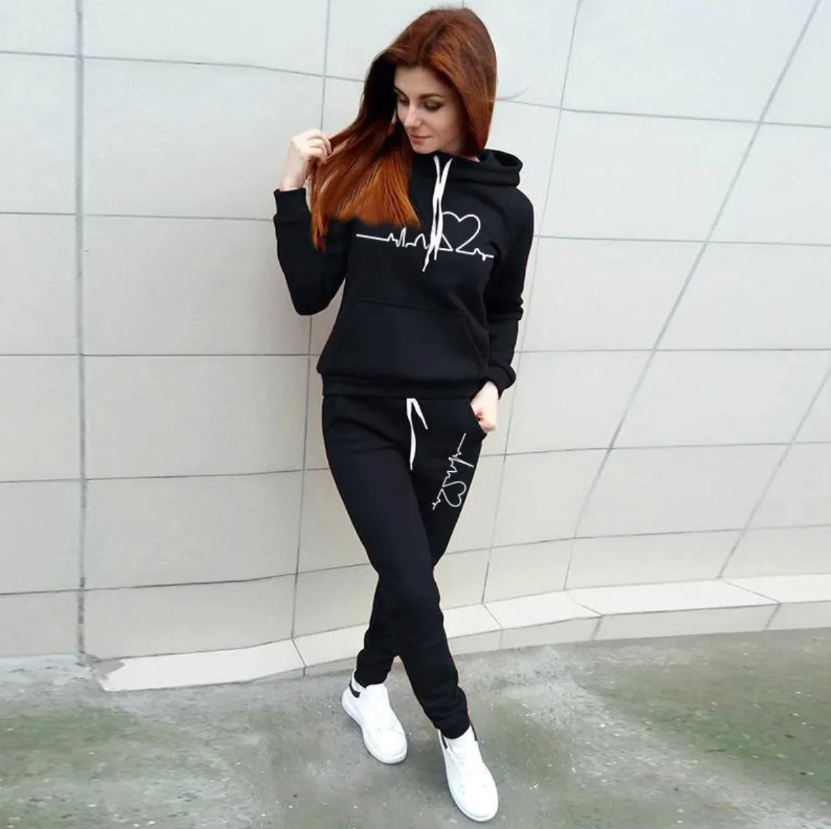 Love Print Fleece Sports Suit – Warm & Casual