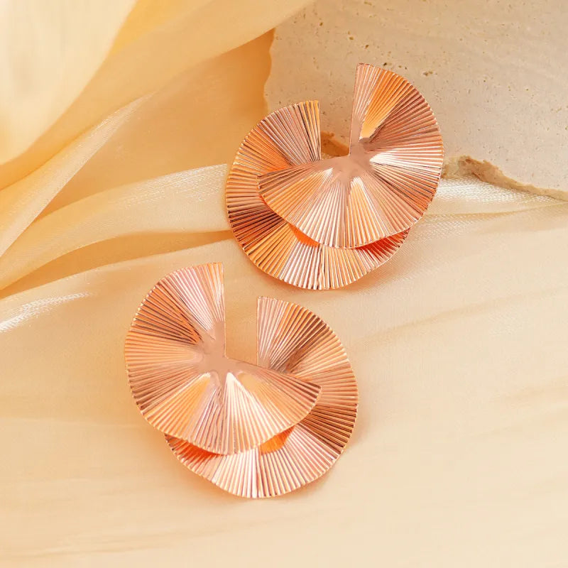 Metal Irregular Scallop Earrings