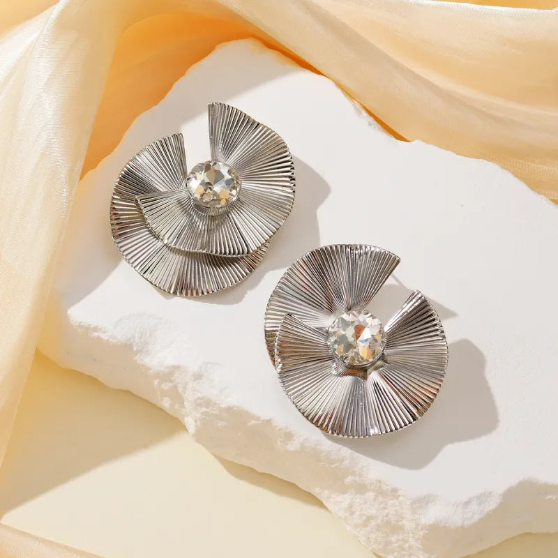 Metal Irregular Scallop Earrings